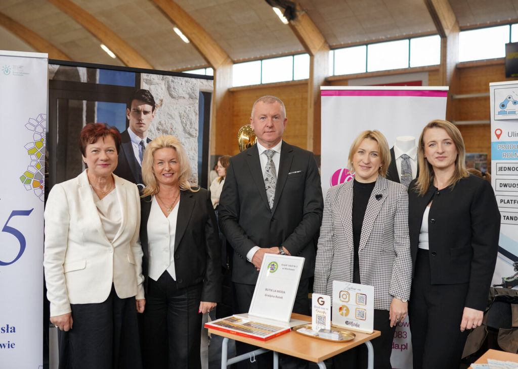 DSC06597 1 Easy Resize.com