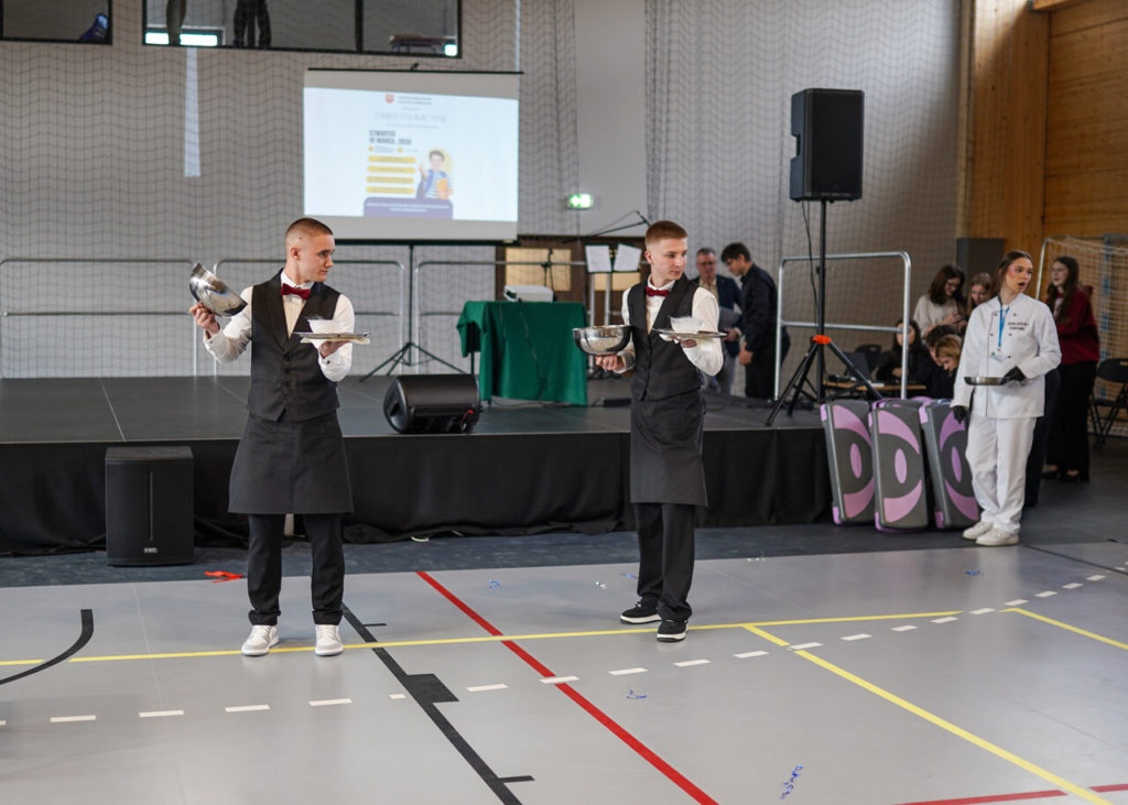 DSC06755 Easy Resize.com